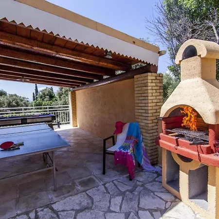 Villa Kiki By *