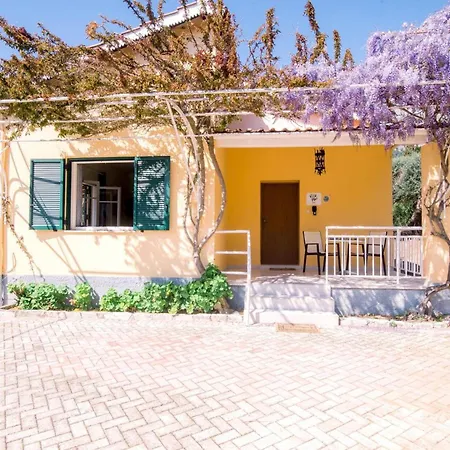 Kiki By Nisaki (Corfu)