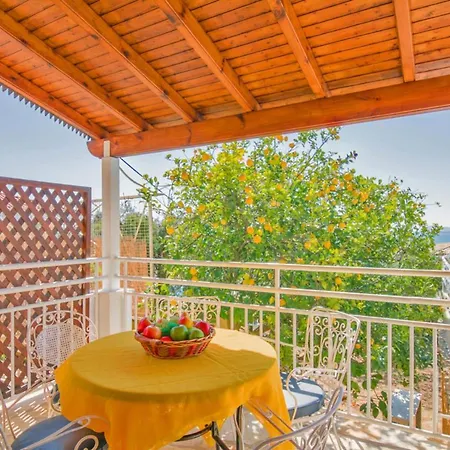 Villa Kiki By