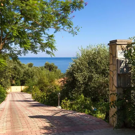 Kiki By Nisaki (Corfu)