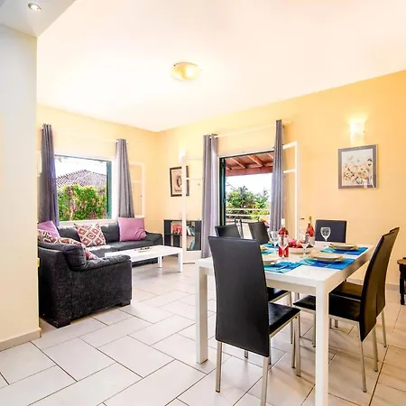 Kiki By Nisaki (Corfu)