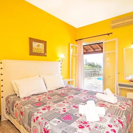 Kiki By Nisaki (Corfu)